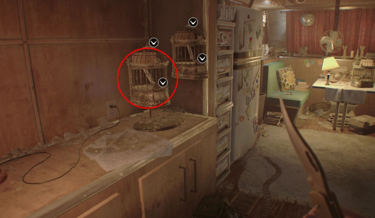 Ключ змей резидент 7. Секционная комната в Resident Evil 7. Ключ от секционной в резидент ивел 7. 3 Голова собаки в Resident Evil 7.